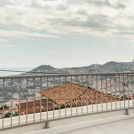 Palheiro's Dreaming View House By Mth * Funchal (Madeira)